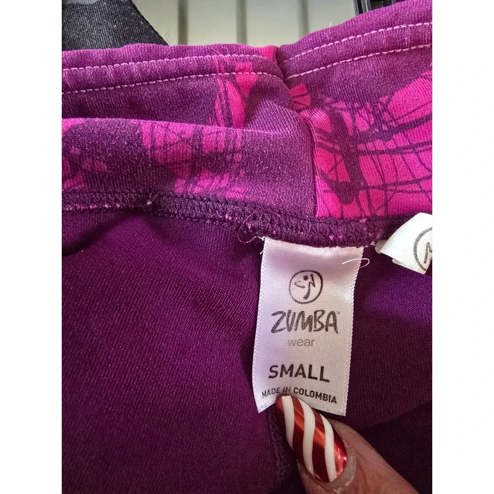 Zumba Wear‎ Purple Athletic Shorts Women's Size Small Workout Fitness